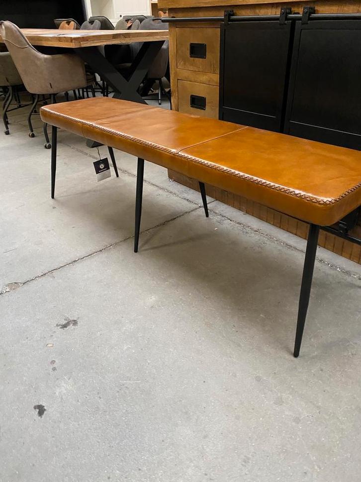 Interlagos bank, 100% leder, Icatchers (nieuw, outlet), Huis en Inrichting, Stoelen, Nieuw, Leer, Metaal