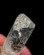 Zeer mooie Namibian Topaz floater Geëtst aan de basis -