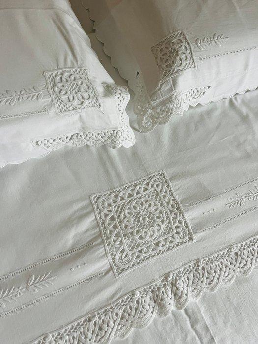 Drap de lit (3) - 270 cm - 235 cm - Ton sur ton blanc, Antiek en Kunst, Antiek | Tapijten, Tafelkleden en Textiel