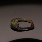 Keltisch Brons Kralenring. 4e-2e eeuw v.Chr. 2,8 cm hoog.
