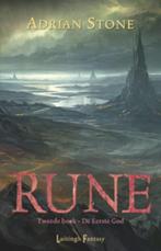 Rune 2 - De eerste God 9789024551200, Livres, Fantastique, Verzenden, Adrian Stone