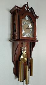 Wandklok - Junghans - Geïnspireerd door de antieke stijl