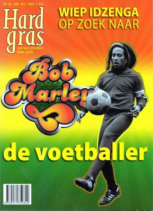 Bob Marley, een levenlang voetbal / Hard gras / 84, Boeken, Hobby en Vrije tijd, Zo goed als nieuw, Verzenden