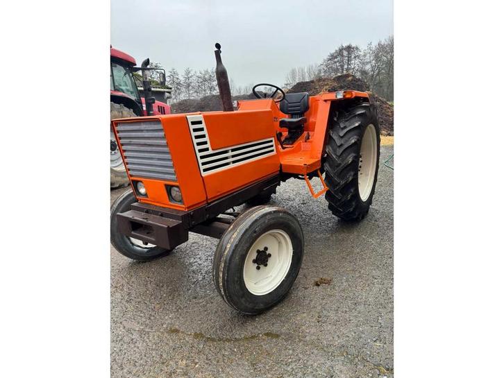 1970 Fiat 680 2WD landbouwtractor, Zakelijke goederen, Landbouw | Tractoren