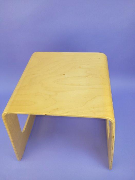 IKEA - Lisa Norinder - Kruk - Benjamin - Multiplex, Antiek en Kunst, Antiek | Meubels | Stoelen en Sofa's