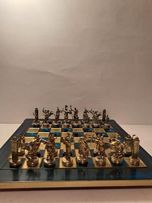 Jeu déchecs - Handgemaakt groot Grieks Schaakspel - fer et, Antiek en Kunst, Curiosa en Brocante