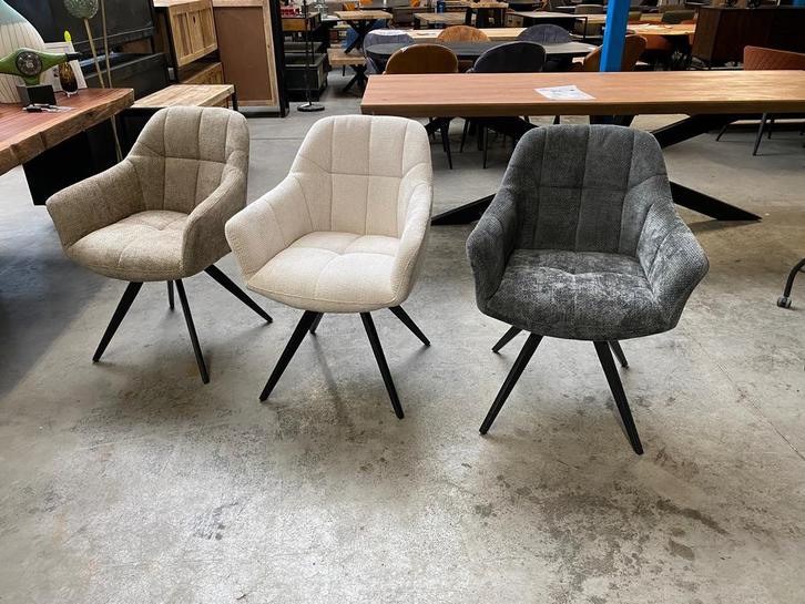 Beauty draaibare armstoel, drie kleuren (nieuw, A-keuze), Huis en Inrichting, Stoelen, Nieuw, Metaal, Stof
