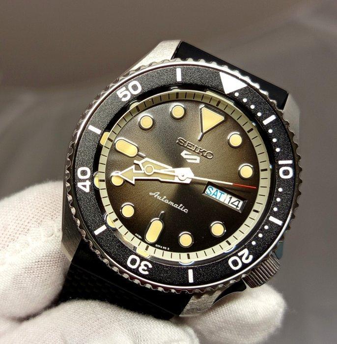 Seiko - Seiko 5 Automatic Day-Date - Zonder Minimumprijs -, Handtassen en Accessoires, Horloges | Heren