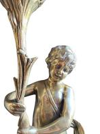 Sculpture, Putto au flambeau - 63 cm - Bronze