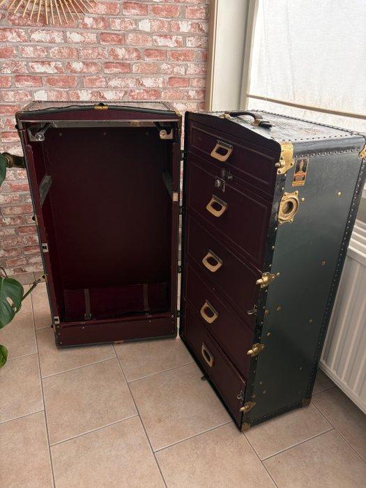 Oshkosh - Reiskoffer, Antiek en Kunst, Curiosa en Brocante