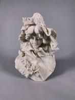 Sculpture, Buste de jeune femme bourgeoise - 27 cm - Marbre, Antiquités & Art