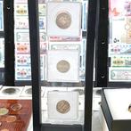 Wereld. Collection of coins and banknotes and more (Zonder, Postzegels en Munten