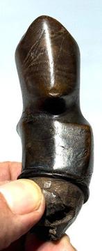 Een van de mooiste keris-handgrepen uit Java. - Java -