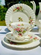 Royal Albert - Koffie- en theeservies (39) - Unknown -