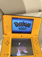Nintendo - DSi xl edition with Original Pokemon pearl game, Games en Spelcomputers, Nieuw