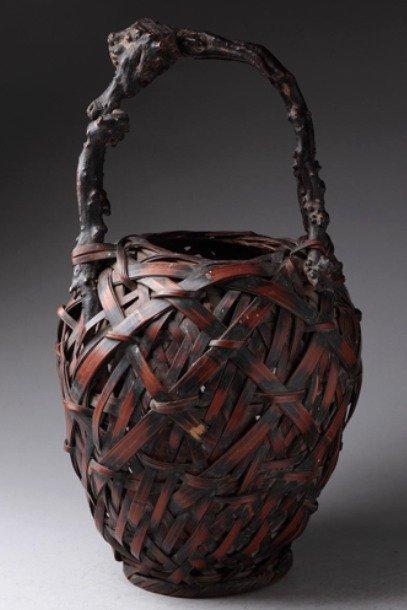 Susudake bamboe bloemenmand met natuurlijk houten handvat -, Antiek en Kunst, Antiek | Overige Antiek