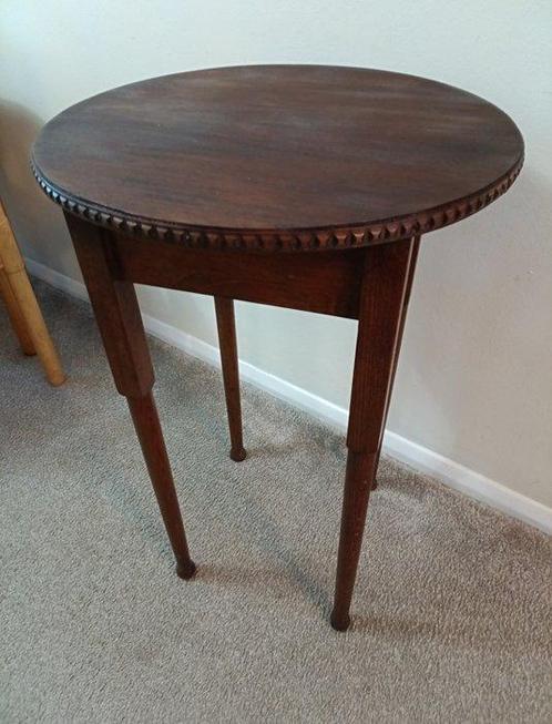 Bijzettafel - Mahonie, Antiek en Kunst, Curiosa en Brocante