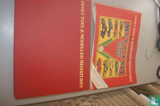 Richardson, Mike - Dinky Toys & modelled miniatures - 1981, Boeken, Catalogussen en Folders, Zo goed als nieuw, Verzenden