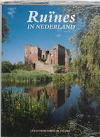 Ruines in Nederland 9789040099748, Boeken, Kunst en Cultuur | Architectuur, M.J. Kuipers-Verbuijs, H. Klomp, Zo goed als nieuw