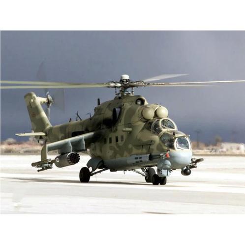 1:48 Schaal Mil Mi-24P Hind Gevechtshelikopter - Bouwkit, Hobby en Vrije tijd, Modelbouw | Overige, Nieuw, Verzenden