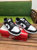 Nike - Veterschoenen - Maat: EU 42.5