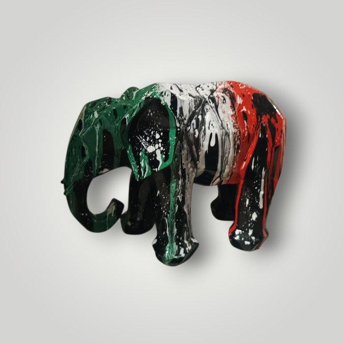 RED - sculptuur, Italian elephant - 15.5 cm - Hars - 2026, Antiquités & Art, Curiosités & Brocante