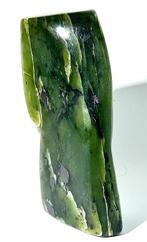 Sculpture dénergie en serpentine – sans réserve Accent