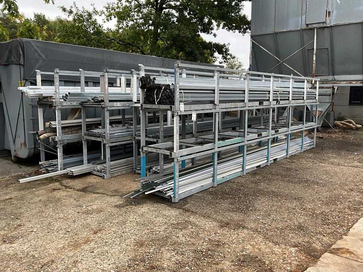 Online veiling - Langmateriaal container (17x), Zakelijke goederen, Machines en Bouw | Heftrucks en Intern transport, Ophalen