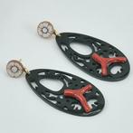 Bloedkoraal - Verguld, Zilver - Oorbellen - HOUTEN BRACELET, Antiek en Kunst, Curiosa en Brocante