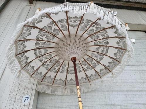 Veiling - Balinese parasol 250 cm, Tuin en Terras, Parasols