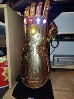Marvel: Avengers - Fully built 1:1 Scale Infinity Gauntlet -, Nieuw