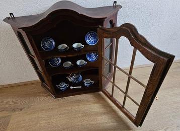Kast - Eik - Servies kastje