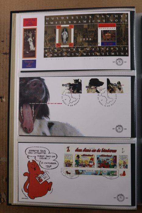 Nederland & Suriname 1960/2010 - Collectie FDCs in 3 Davo, Postzegels en Munten, Postzegels | Nederland