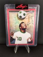 2023 - Leaf - Metallic Imaginations - Pelé - Brazil /199 - 1, Hobby en Vrije tijd, Verzamelkaartspellen | Overige, Nieuw