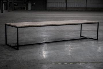 Grote eettafel 350 cm lang - Design tafels op maat beschikbaar voor biedingen