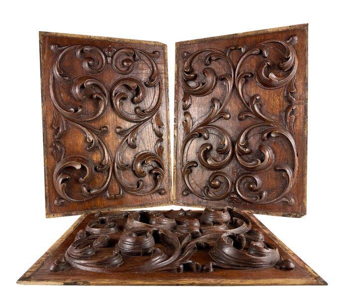 Wanddecoratie - Drie decoratieve gesneden houten panelen. -, Antiek en Kunst, Curiosa en Brocante