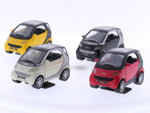 Schaal 1:33 Maisto set van 4 x Smart City-coupé #6980, Hobby en Vrije tijd, Modelauto's | 1:32, Gebruikt, Ophalen of Verzenden