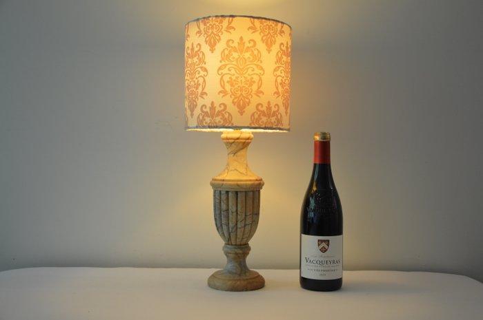 Tafellamp - Albast, Fluweel, Linnen - Een alabasteren, Antiek en Kunst, Curiosa en Brocante