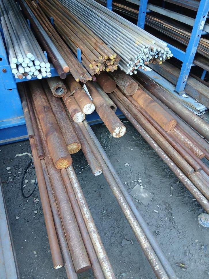 RONDS- ETIRES-CARRES, Doe-het-zelf en Bouw, Draaibanken, Ophalen