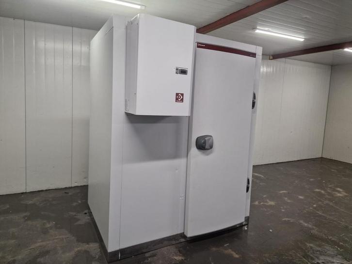 Koelcel 170 x 110 x 210 cm stekker klaar, Zakelijke goederen, Horeca | Keukenapparatuur, Gebruikt, Koelen en Vriezen