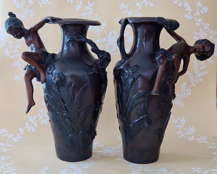 Vaas (2) - Gepatineerd brons - After Auguste Moreau, Antiek en Kunst, Antiek | Overige Antiek