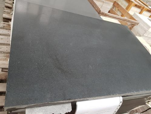 Dalles Indian Black adouci 90x60x3 liquidation de stock, Doe-het-zelf en Bouw, Tegels, Ophalen
