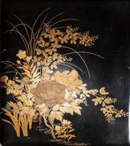 Doos - Lacca - Een zwarte lak-suzuribako met pioenrozen en