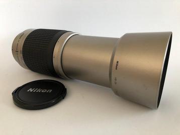 Nikon AF Nikkor 70-300mm 1:4-5,6 G con parasol Objectif à