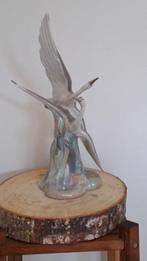 Nao by Lladró - Beeldje - Porseleinen beeld van vliegende