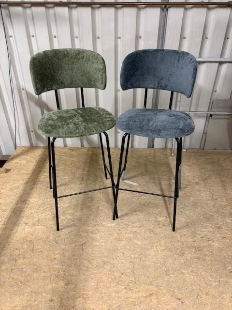 ZGAN Moniek Kruk (2 stuks)- Vintage/Café, Huis en Inrichting, Barkrukken, Ophalen