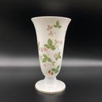 Wedgwood - Vaas - Wilde aardbei - Fine Bone China, Antiek en Kunst