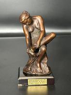 Miniatuur beeldje - Femme nue s’essuyant le pied -, Antiquités & Art