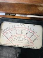 Ancien multimètre analogique Precision Apparatus Company -