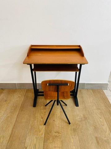 Bureau - Teck - Ensemble scolaire vintage - Bureau, tabouret